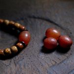 Buddha Stones Tibetan Bodhi Seed Amber Dzi Bead Agate Zakiram Goddess of Wealth Beads Triple Wrap Bracelet Bracelet BS 6
