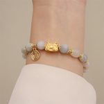Buddha Stones Year Of The Dragon Red Agate Strawberry Quartz Black Obsidian Jade Garnet Pearl Cinnabar Dumpling Dragon Luck Fu Character Bracelet Bracelet BS 22
