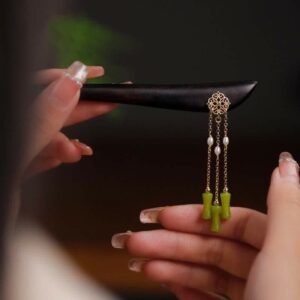 Buddha Stones Natural Peridot Ebony Wood Love Tassels Hairpin Hairpin BS Peridot (Love ♥ Loyalty)