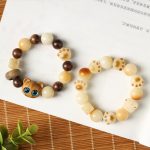 Buddha Stones Natural Bodhi Seed Sandalwood Lucky Cute Cat Head Paw Claw Peace Bracelet Bracelet BS 23
