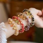 Buddha Stones Gold Swallowing Beast Copper Coin Good Luck Charm Liuli Glass Bead Fortune Bracelet Bracelet BS main