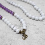 Buddha Stones 108 Mala Beads Amethyst White Turquoise OM Healing Meditation Energy Bracelet Bracelet BS 5