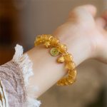 Buddha Stones Gold Swallowing Beast Copper Coin Good Luck Charm Liuli Glass Bead Fortune Bracelet Bracelet BS Gold Liuli Glass Bead(Wrist Circumference 14-16cm)