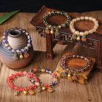 Buddha Stones Gold Swallowing Beast Family Charm Gold Silver Foil Liuli Glass Bead Blessings Bracelet Bracelet BS main