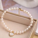 Buddha Stones 14K Gold Plated Natural Pearl Crystal Shell Charm Bead Bracelet Bracelet BS 7