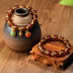 Buddha Stones Gold Swallowing Beast Family Charm Liuli Glass Bead Fortune Bracelet Bracelet BS 18