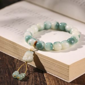 Buddha Stones Gradient Bodhi Seed Nine-Tailed Fox Cat Paw Claw Pine Cone Peace Bracelet Bracelet BS Nine-Tailed Fox(Nine-Tailed Fox Random Color-Wrist Circumference 16-17cm)