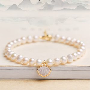 Buddha Stones 14K Gold Plated Natural Pearl Crystal Shell Charm Bead Bracelet Bracelet BS Pearl Shell Charm