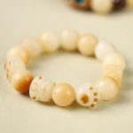 Buddha Stones Natural Bodhi Seed Sandalwood Lucky Cute Cat Head Paw Claw Peace Bracelet Bracelet BS 15