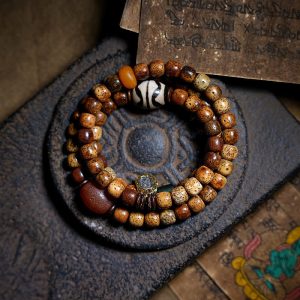 Buddha Stones Tibetan Bodhi Seed Amber Dzi Bead Agate Zakiram Goddess of Wealth Beads Triple Wrap Bracelet Bracelet BS 19-20cm