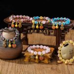 Buddha Stones Gold Swallowing Beast Family Pink Love Heart Luminous Fluorescent Liuli Glass Bead Bracelet Bracelet BS 1