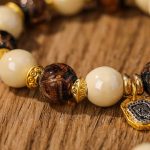 Buddha Stones Tibetan Zakiram Goddess of Wealth Charm Liuli Glass Incense Ash Porcelain Bead Protection Bracelet Bracelet BS 8