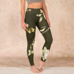 Buddha Stones Black Magnolia Flowers Print Gym Leggings Women's Yoga Pants - Black - US18，UK/AU22，EU50 (4XL) - image 1