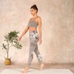 Buddha Stones White Brown Flowers Pattern Gym Leggings Women's Yoga Pants - image 13