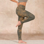 Buddha Stones Peacock Feather Print Gym Leggings Women's Yoga Pants - image 15