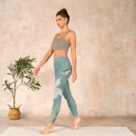 Buddha Stones Lotus Leaf Bird Print Gym Leggings Women's Yoga Pants - image 13
