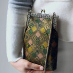 Buddha Stones Green Leaves Handbag Metal Chain Crossbody Bag Shoulder Bag Cellphone Bag Handbags BS Mobile Phone Bag 12*20*3cm