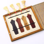 Buddha Stones 4Pcs Four Seasons Plum Orchid Bamboo Chrysanthemum Peking Opera Mask Wood Bookmarks With Gift Box Bookmarks BS 4Pcs Chinese Cheongsam