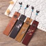 Buddha Stones 4Pcs Four Seasons Plum Orchid Bamboo Chrysanthemum Peking Opera Mask Wood Bookmarks With Gift Box Bookmarks BS 4Pcs Four Seasons