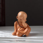 Buddha Stones Small Mini Meditation Praying Monk Serenity Resin Home Decoration Decorations BS Covering Mouth Monk 5.5*4.5*6.5cm