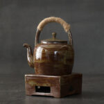 Buddha Stones Retro Brown Chinese Gongfu Tea Ceramic Kung Fu Teapot 700ml With Base Teapot BS Brown Green 15.7cm*17.0cm*700ml