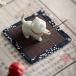 Buddha Stones Mini Lucky Cat Kitten Tea Pet Ceramic Home Desk Figurine Decoration With Bamboo Mat Decorations BS 14