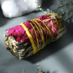 Buddha Stones Red Rose Forget-me-not Colorful Daisy Smudge Stick for Home Cleansing Incense Healing Meditation Smudge Sticks Rituals Incense BS 6
