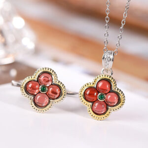 Buddha Stones 925 Sterling Silver Natural Garnet Four-leaf Clover Protection Necklace Pendant Ring Bracelet Necklaces & Pendants BS 2Pcs(Necklace&Ring)