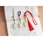 Buddha Stones Mini Cute Deer Glowstone Luminous Lucky Deer Energy Key Chain Phone Car Hanging Decoration Key Chain BS 14