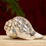 Buddha Stones Tibetan Handmade Engraved Shankha Buddha Avalokitesvara Conch Shell Wealth Decoration Decorations BS 4